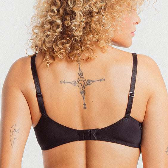 Louisa Bracq Serie Moulded Bra - Supporting Eve Lingerie
