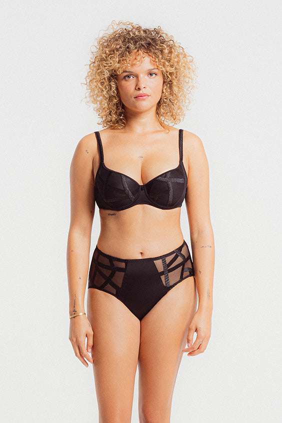 Louisa Bracq Serie Moulded Bra - Supporting Eve Lingerie